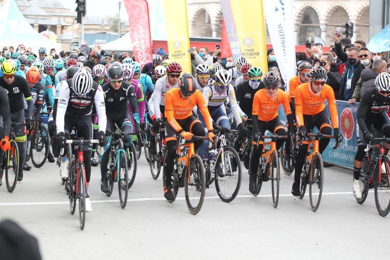 56. Cumhurbaşkanlığı Bisiklet Turu Konya’da start aldı
