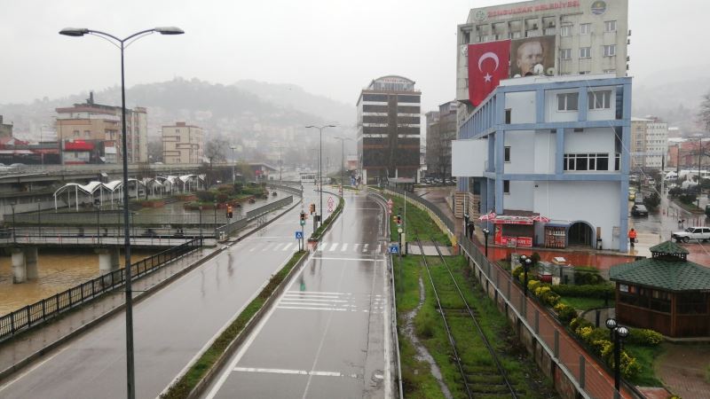 Zonguldak’ta kısıtlama günü sokaklarda sessizlik
