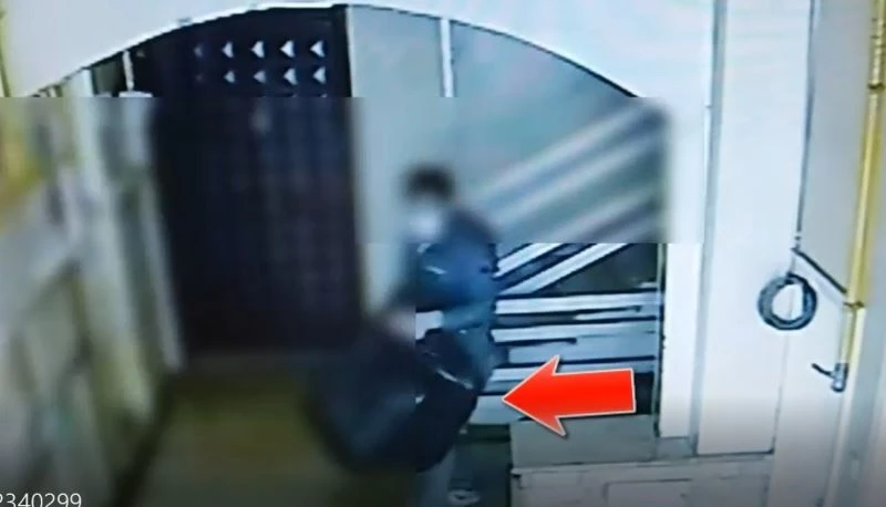 İkametten hırsızlık yapan şahıs kamerada
