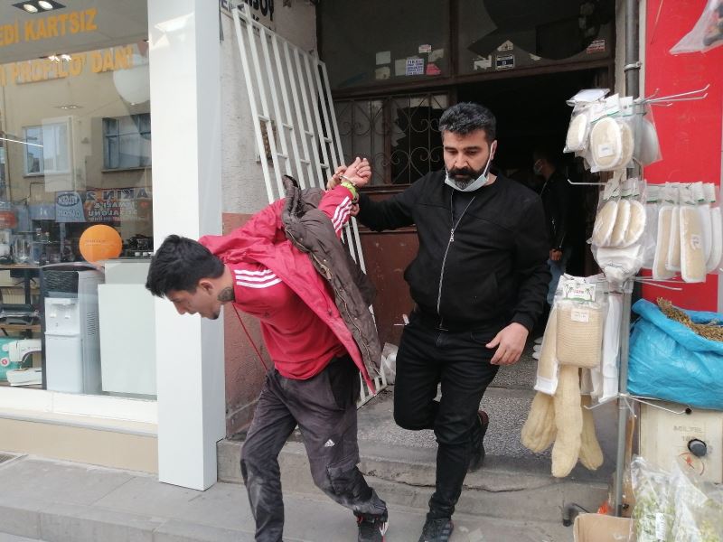 Aksaray’da firari şüpheli, polisin operasyonuyla yakalandı
