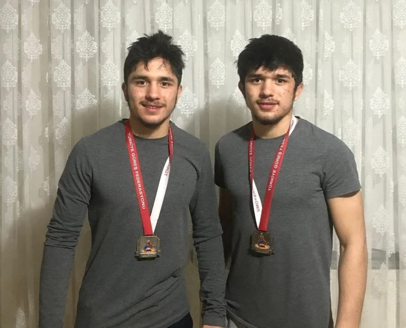 Türk güreşinde bir ilk
