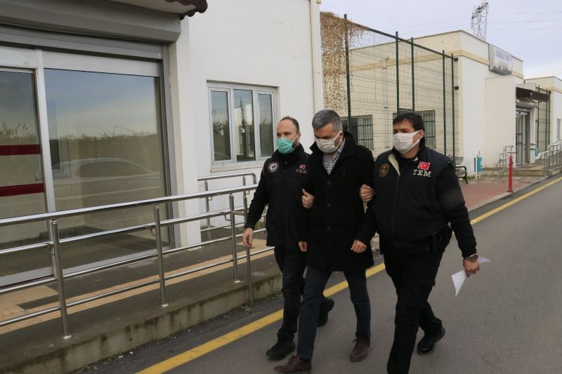 Adana’da FETÖ’ye finansal destek sağlayan 3 kişi operasyonla yakalandı
