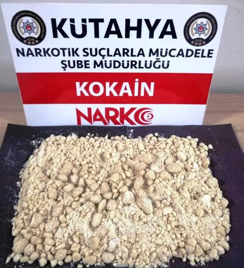 Kütahya’da 407 gram kokain ele geçirildi
