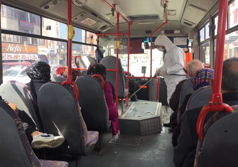 Erzincan’da toplu taşıma araçları dezenfekte edildi
