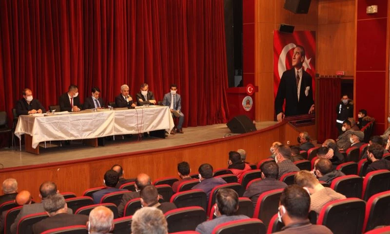 Ahlatlı patates üreticilerine yönelik bilgilendirme toplantısı
