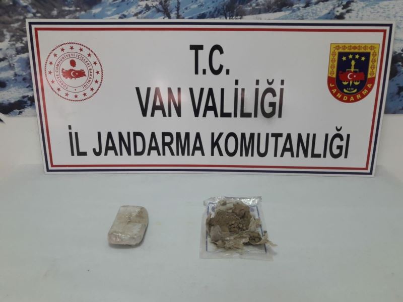 Başkale’de 1 kilo 622 gram eroin ele geçirildi
