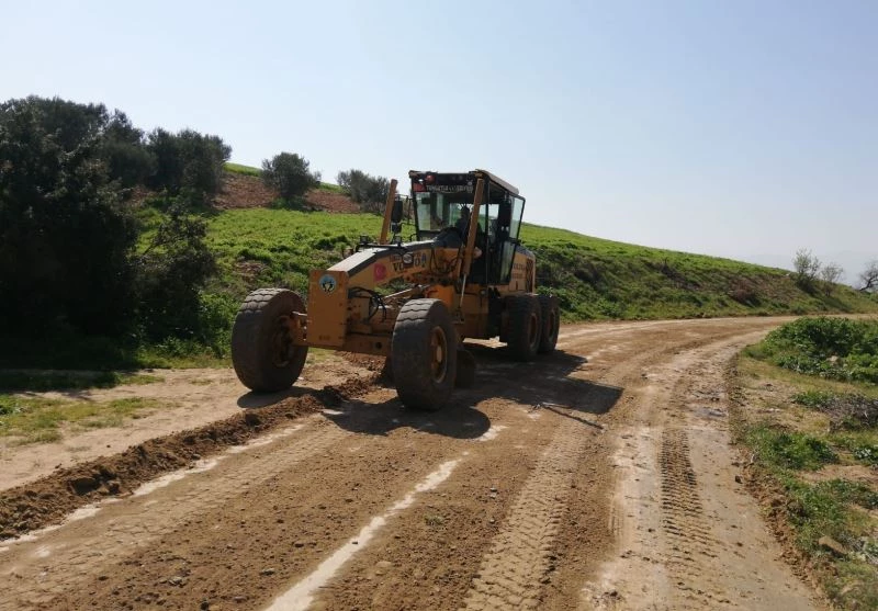 Turgutlu’nun tüm noktalarında gece- gündüz çalışma var
