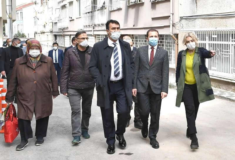 Heyelan bölgesinde binalar tahliye ediliyor, kamulaştırma başladı
