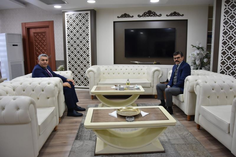 Başkan Sadıkoğlu’ndan emniyet müdürüne ziyaret
