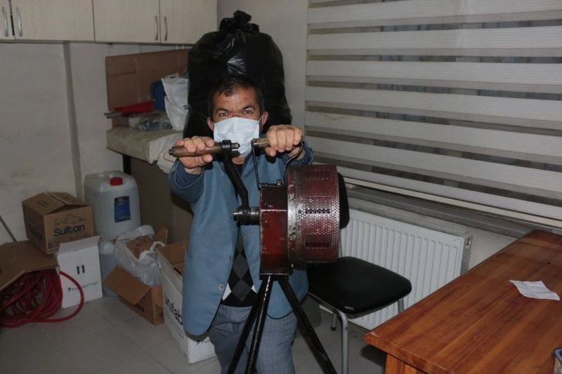 (Özel) İftar için sirenin çalmasını bekliyorlar
