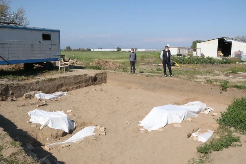 (Özel) Dünyaca ünlü otellere yakın arazinin ortasında heyecanlandıran kazı
