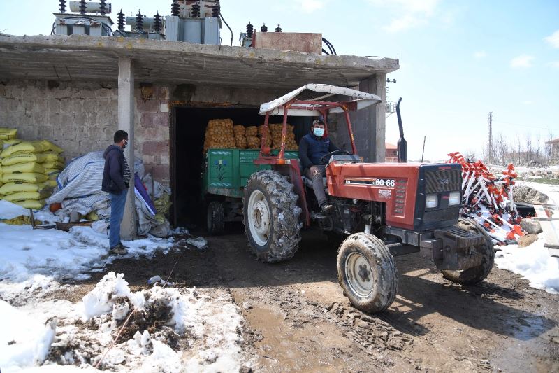 Kayseri’deki patatesler 81 ile gönderiliyor
