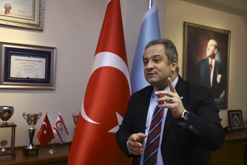 (Özel) Bilim Kurulu Üyesi Prof. Dr. İlhan: “65 yaş üzeri vatandaşlarımız bugünden tezi yok bir an önce aşı randevularını almalı”
