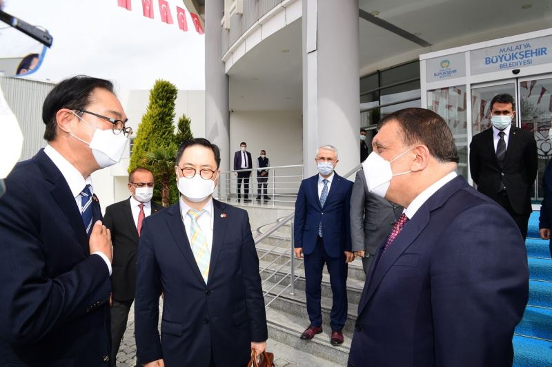 Büyükelçisi Lee’den Başkan Gürkan’a ziyaret
