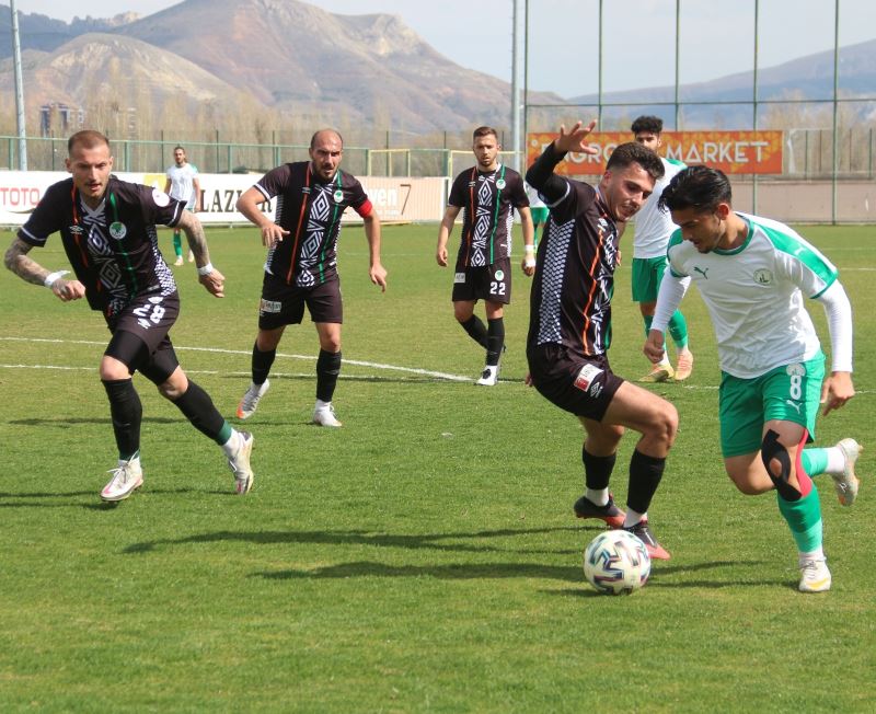 2. Lig: Sivas Belediyespor: 7 - Mamak FK: 1