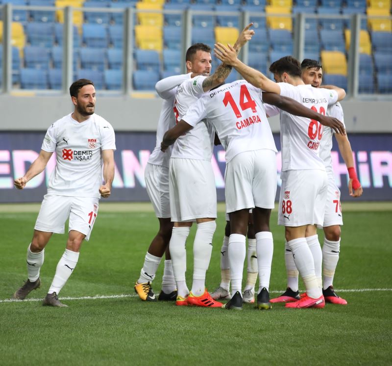Sivasspor’dan üst üste 3. galibiyet
