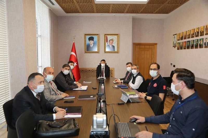 Vali Çelik: ”Amacımız ceza yazmak değil, rehberlik etmek ve bilgilendirmek”
