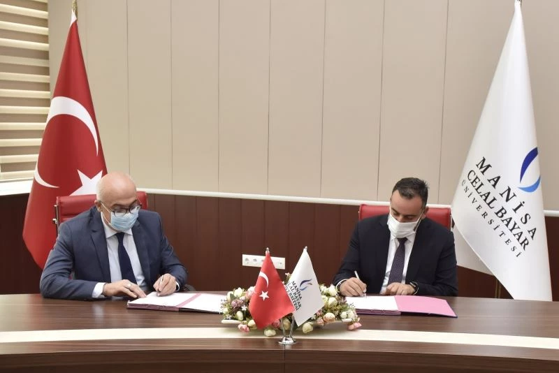 İmzalanan protokolle staj başlatma sınavı öncesi eğitim alacaklar
