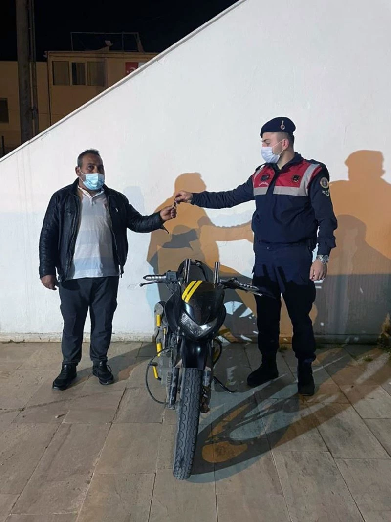 Didik didik arayıp motosikleti buldular
