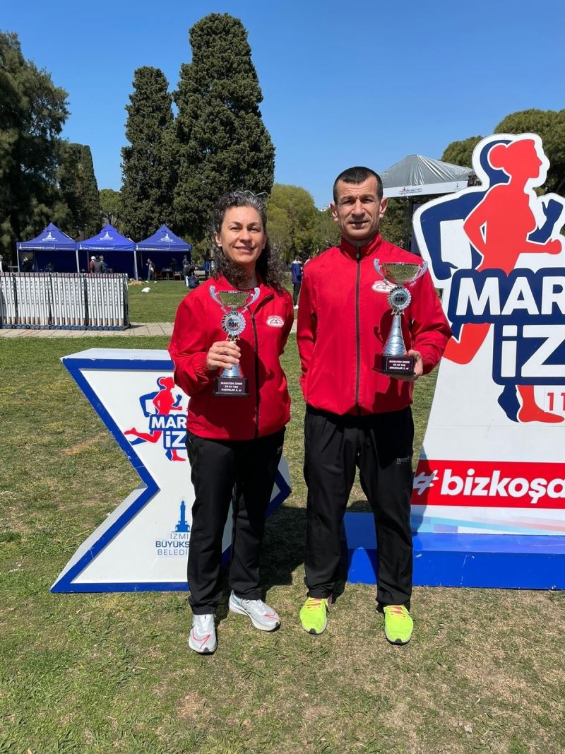 Şampiyon sağlıkçılara İzmir’den 2 kupayla döndü
