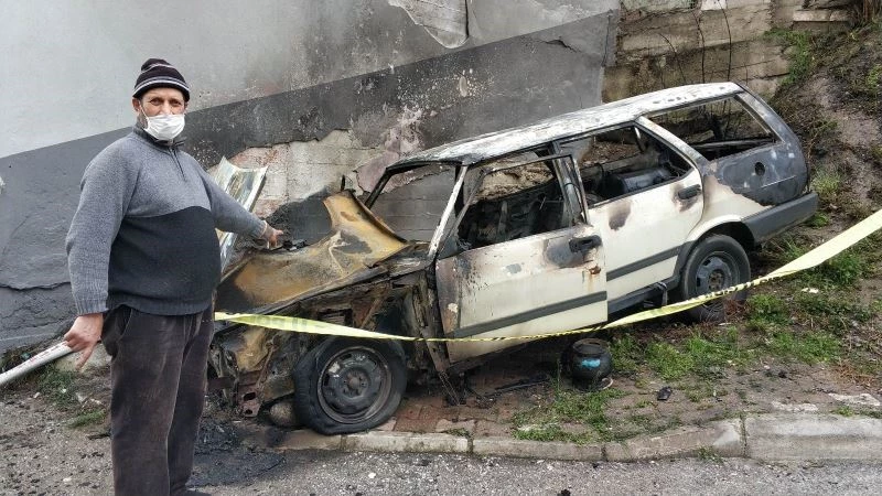 Satmak için anlaştığı aracı yakılınca büyük üzüntü yaşadı
