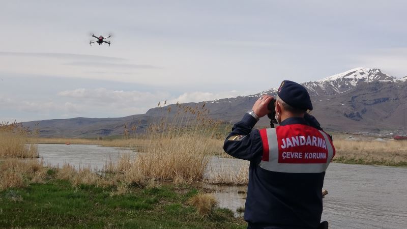 Drone’li denetimlerin ilk gününde 3 ton inci kefali kurtarıldı

