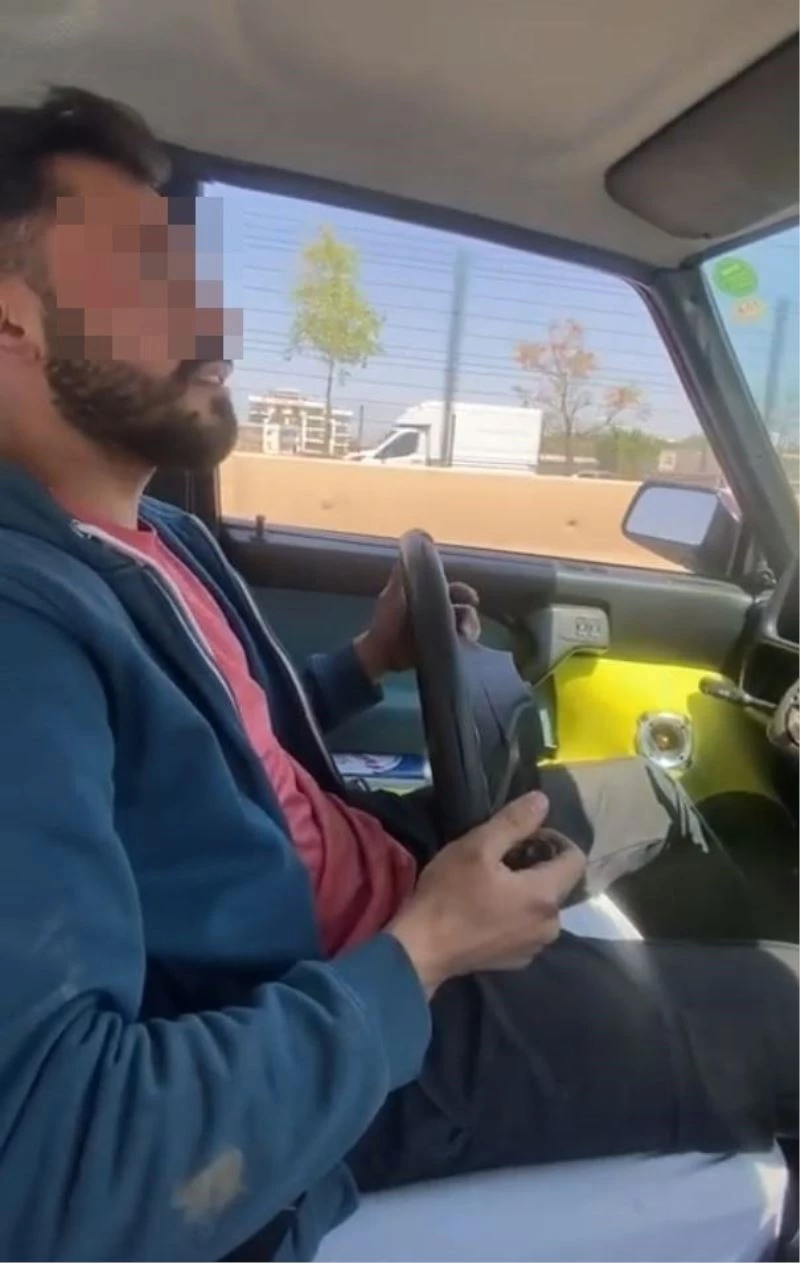 Otomobilin direksiyonunu yerinden çıkartıp hem kendi hem de diğer sürücülerin canını hiçe saydı
