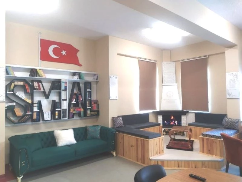 Kütahya’da meslek liselerindeki kütüphaneler yenileniyor
