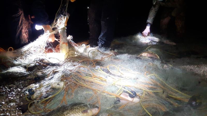 Konya’da baraj gölünde yasa dışı av denetimleri
