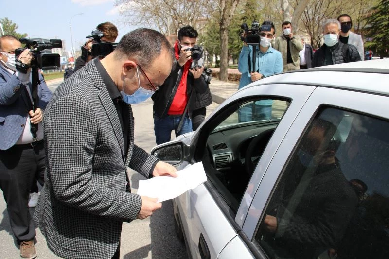 Elazığ Valisi Yırık: “Mutant virüsle birlikte bulaş riski günlük 300’lere vardı”
