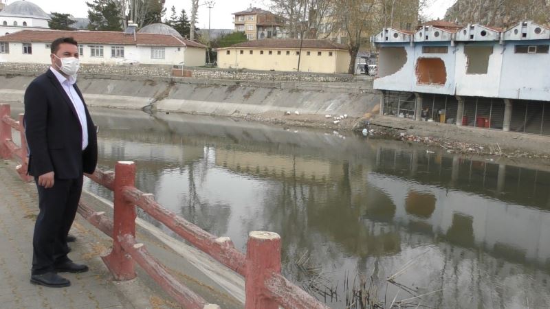 Temizlenen Yeşilırmak’ta kayıklar yüzecek
