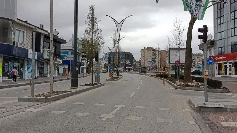 Kırşehir’de cadde ve sokaklar boşaldı

