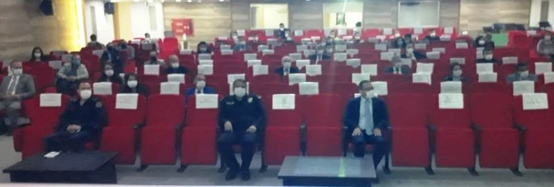 Kamu kurum müdürlerine afet farkındalık eğitimi
