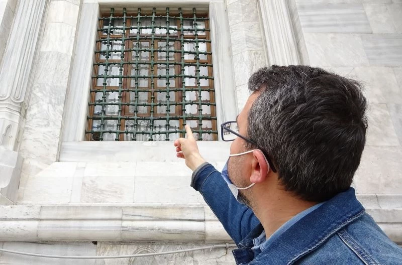 Saldırıya uğrayan Ulucami’deki sembol ve işaretler
