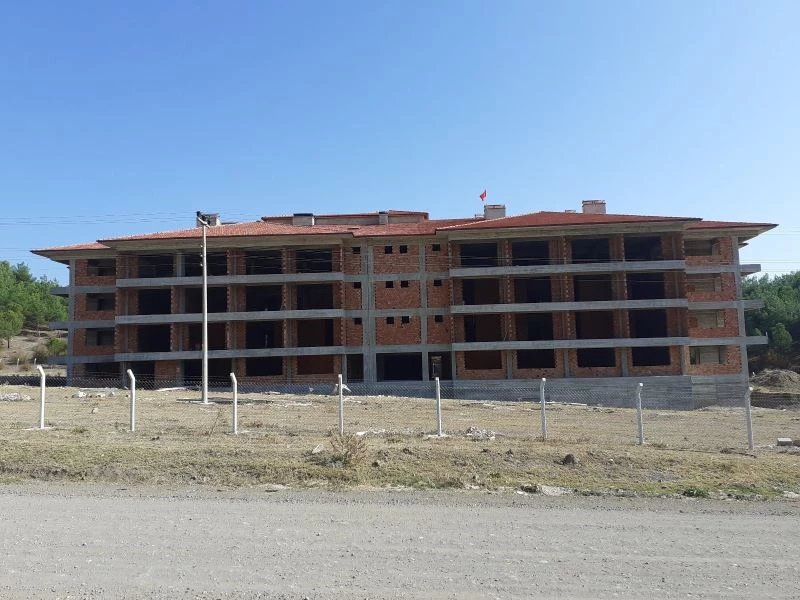 Osmancık’ta Belediye huzurevi inşaatını Bakanlığa devretti
