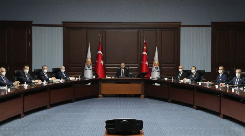 AK Parti Merkez Yürütme Kurulu (MYK), Cumhurbaşkanı Recep Tayyip Erdoğan başkanlığında toplandı.
