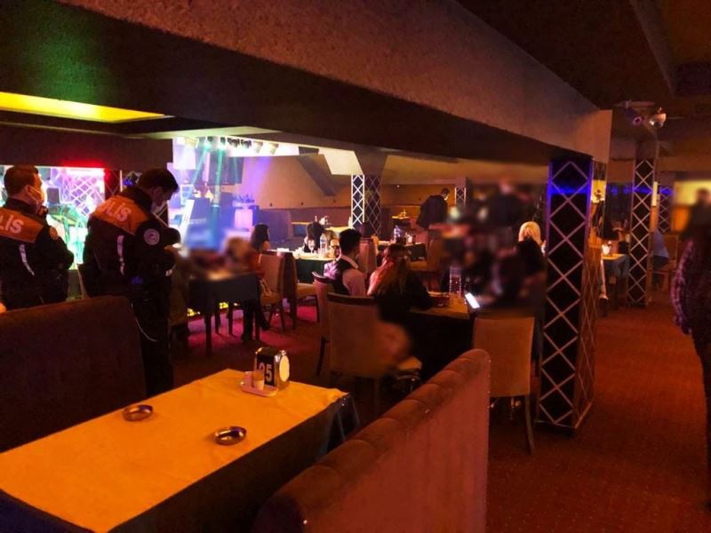 Konya’da eğlence mekanı ve kumar oynanan iş yerindeki 51 kişiye ceza
