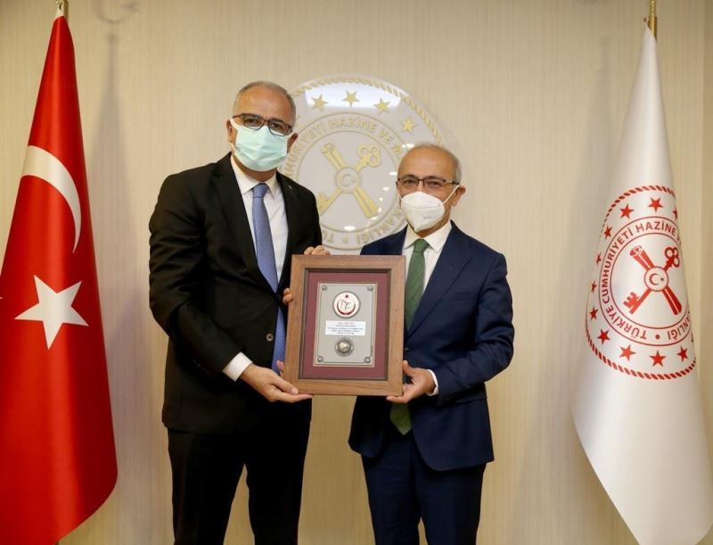 TVF Başkanı Mehmet Akif Üstündağ’dan Bakan Elvan’a ziyaret
