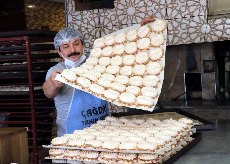 Samsun’da 1 TL’lik ’atom’ baklavaya rakip oldu
