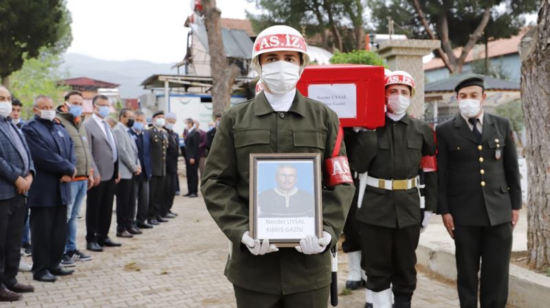 Kıbrıs Gazisi askeri törenle ebediyete uğurlandı
