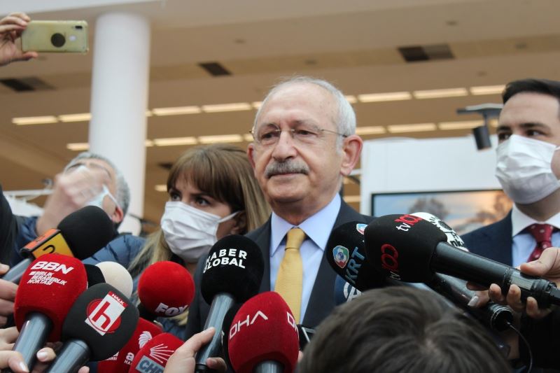 Kılıçdaroğlu ArtAnkara 7. Çağdaş Sanat Fuarı’nı gezdi
