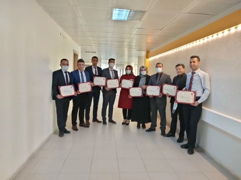 Kaymakam Mehmetbeyoğlu’ndan Nüfus Müdürlüğü personeline başarı belgesi
