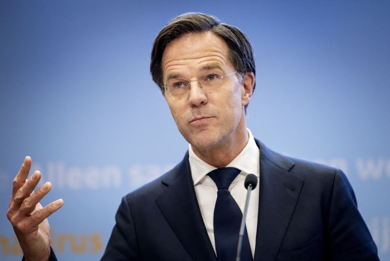 Hollanda parlamentosunun kınadığı Rutte’nin hükümet kurma şansı azaldı
