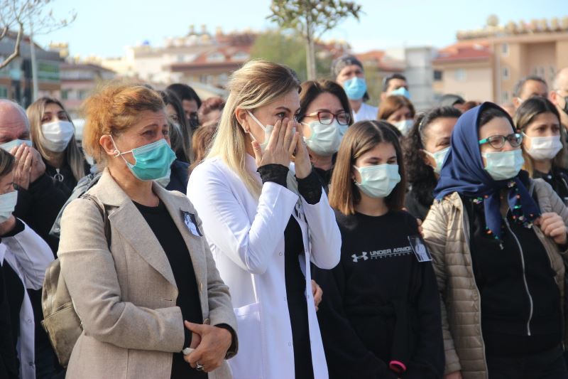 Aliye doktora meslektaşlarından hüzünlü veda
