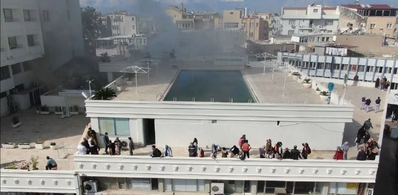 4 yıldızlı otelde müşterilerin yangın paniği
