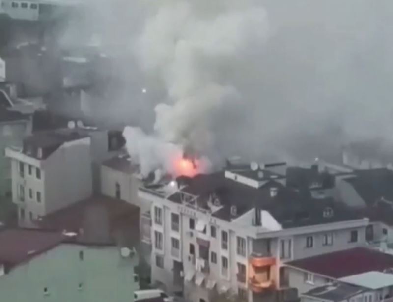 Kadıköy’de iftara dakikalar kala yangın paniği: 1 yaralı

