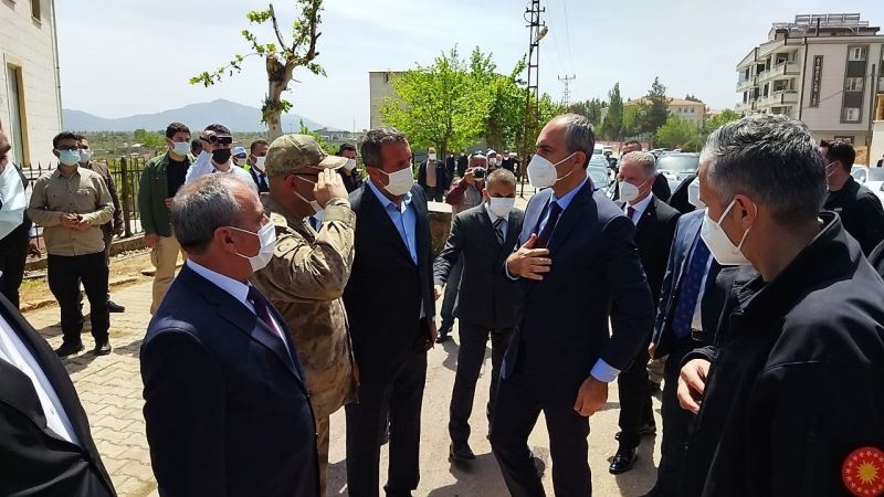 AK Partili Şamil Tayyar’ın babası İslahiye’de son yolculuğuna uğurlanıyor
