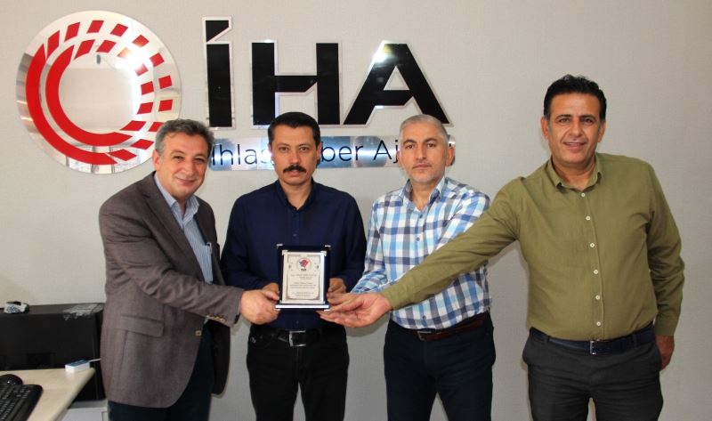 İGD’den İHA Muhabiri Ahmet Arslantaş’a paket
