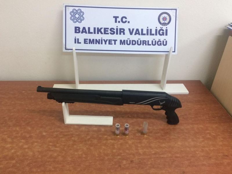 Balıkesir’de polisten 29 kişiye gözaltı
