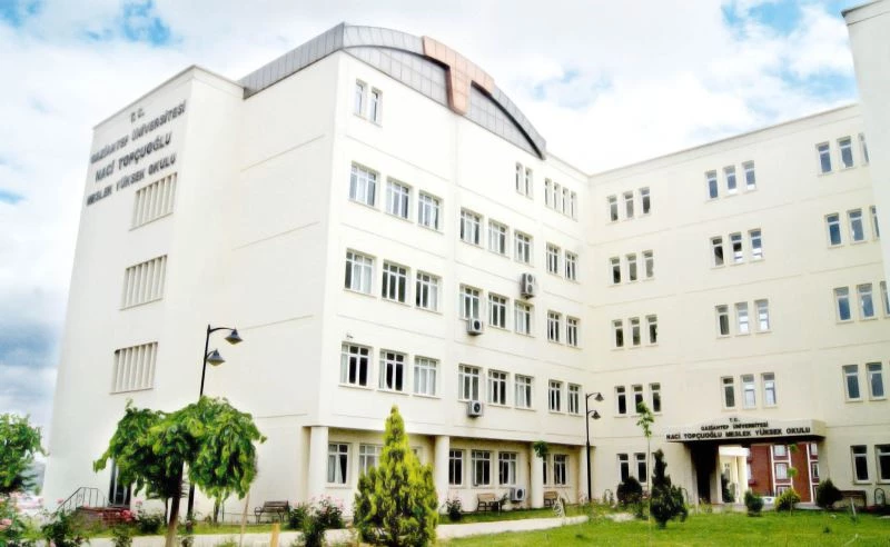 Naci Topçuoğlu MYO sıfır atık belgesi almaya hak kazandı
